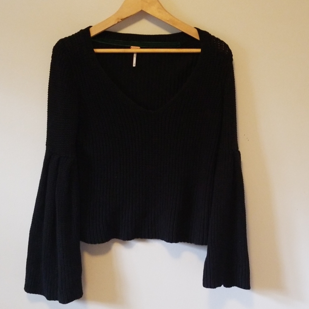 FB knit sweater with bell sleeves